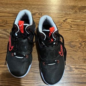 Kevin Durant men’s sneakers